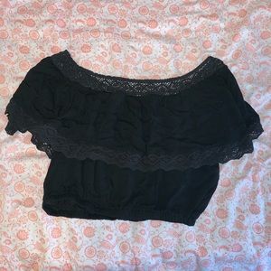 Off the shoulder crop